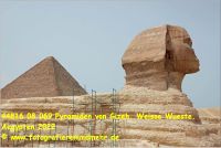 44816 08 069 Pyramiden von Gizeh, Weisse Wueste, Aegypten 2022.jpg